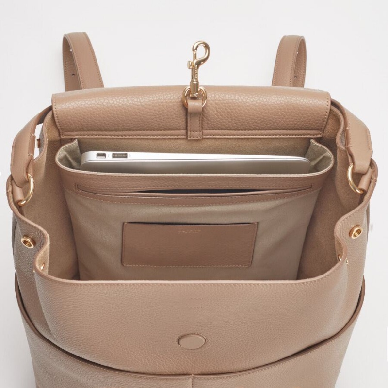 Cuyana Leather Women's Backpacks Khaki | EPJ2338IV