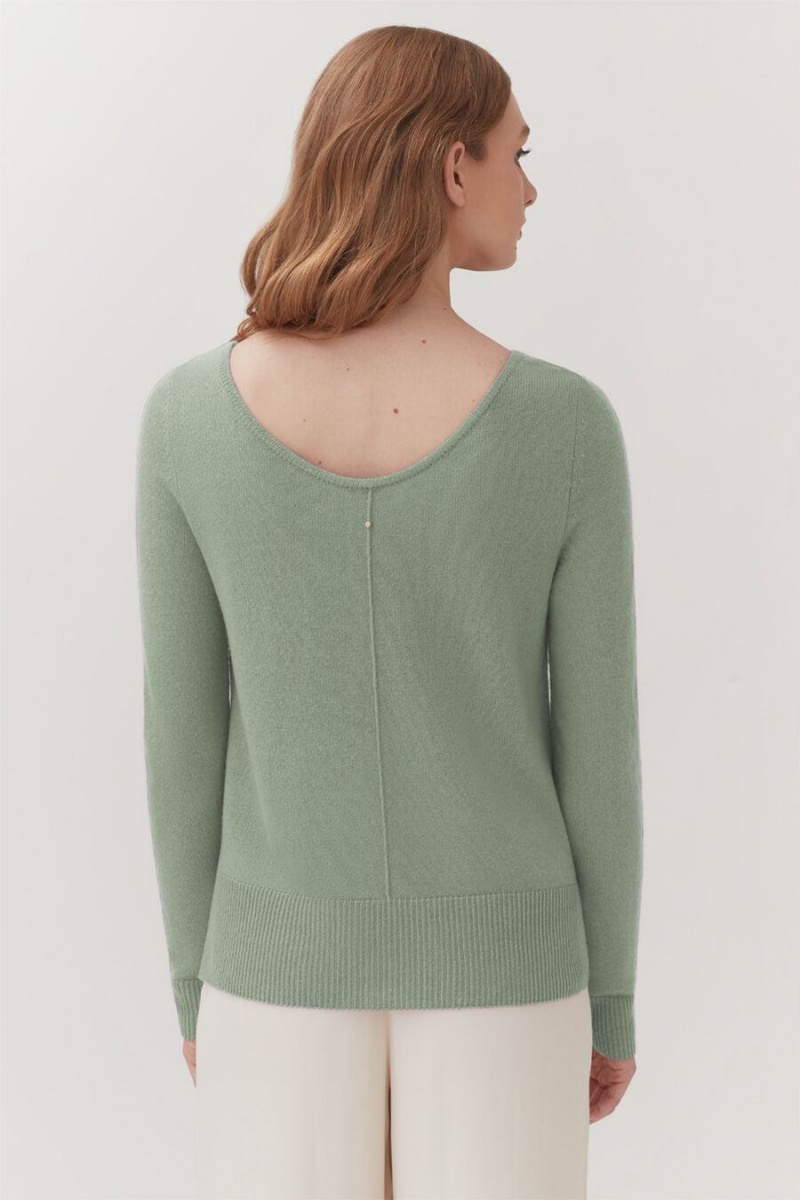 Cuyana Single-Origin Cashmere Scoop Neck Women's Sweaters Green | PDR2356KC